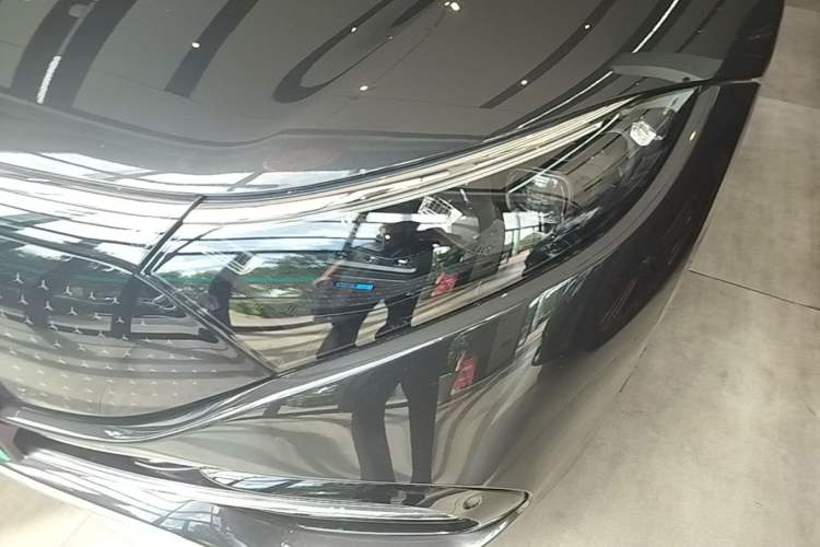 Used Mercedes-Benz EQS 2022 Updated Version 450+ Pioneer Edition Left Front Headlight