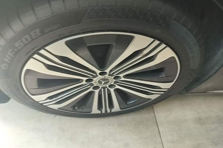 Used Mercedes-Benz EQS 2022 Updated Version 450+ Pioneer Edition Left Front Wheel Hub