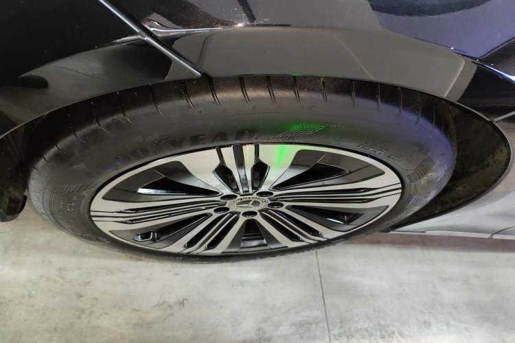 Used Mercedes-Benz EQS 2022 Updated Version 450+ Pioneer Edition Left Front Wheel Hub
