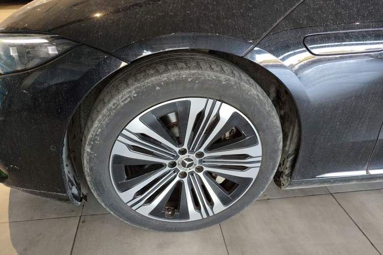 Used Mercedes-Benz EQS 2022 Updated Version 450+ Pioneer Edition Left Front Wheel Hub