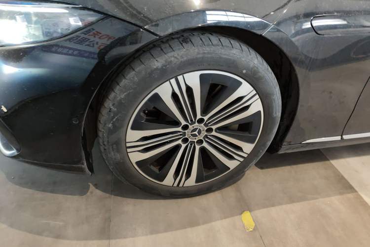 Used Mercedes-Benz EQS 2022 Updated Version 450+ Pioneer Edition Left Front Wheel Hub