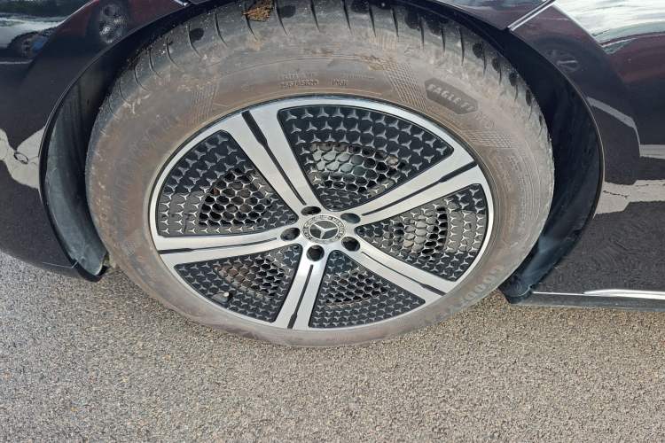 Used Mercedes-Benz EQS 2022 Updated Version 450+ Pioneer Edition Left Front Wheel Hub