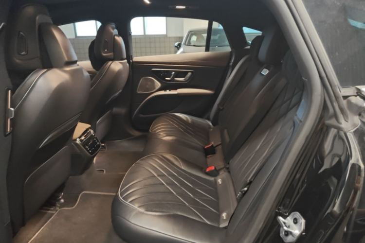 Used Mercedes-Benz EQS 2022 580 4MATIC Left Rear Seat