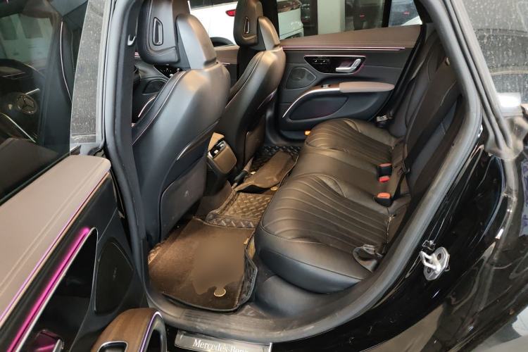 Used Mercedes-Benz EQS 2022 Updated Version 450+ Pioneer Edition Left Rear Seat