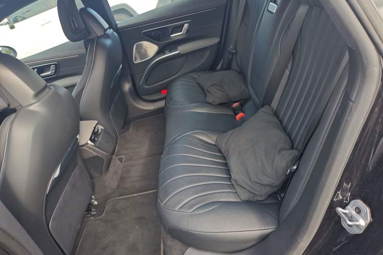 Used Mercedes-Benz EQS 2022 Updated Version 450+ Pioneer Edition Left Rear Seat