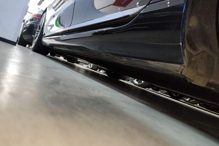 Used Mercedes-Benz EQS 2022 Updated Version 450+ Pioneer Edition Left Side Sill