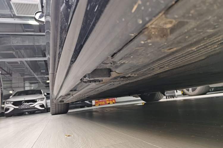 Used Mercedes-Benz EQS 2022 450+ Luxury Edition Left Side Sill