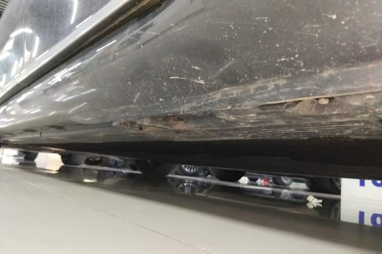 Used Mercedes-Benz EQS 2022 Updated Version 450+ Pioneer Edition Left Side Sill