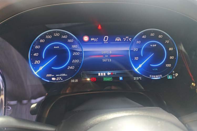 Used Mercedes-Benz EQS 2022 450+ Pioneer Edition Odometer Close Up