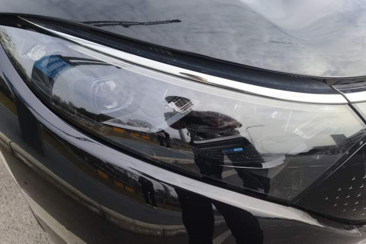 Used Mercedes-Benz EQS 2022 Updated Version 450+ Pioneer Edition Right Front Headlight