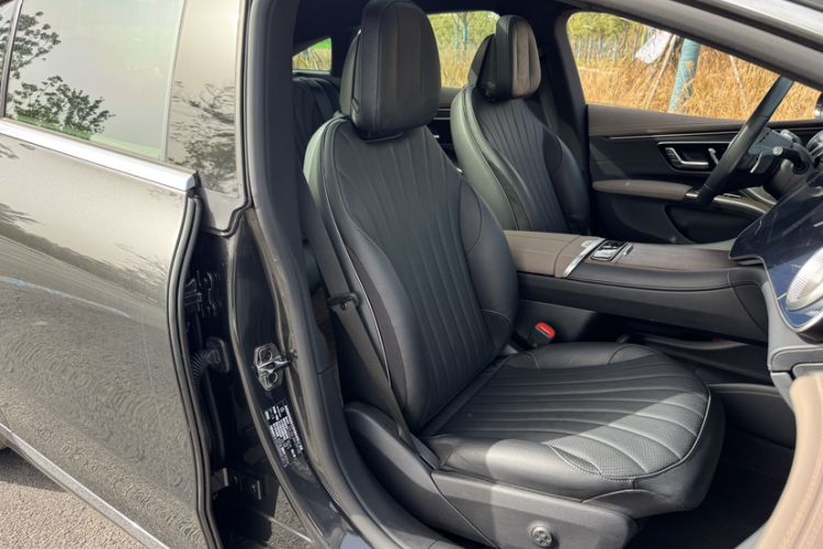Used Mercedes-Benz EQS 2022 450+ Pioneer Edition Right Front Seat