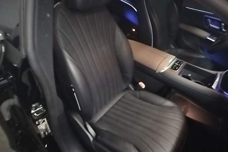 Used Mercedes-Benz EQS 2022 Updated Version 450+ Pioneer Edition Right Front Seat