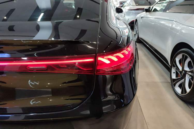Used Mercedes-Benz EQS 2022 Updated Version 450+ Pioneer Edition Right Rear Taillight