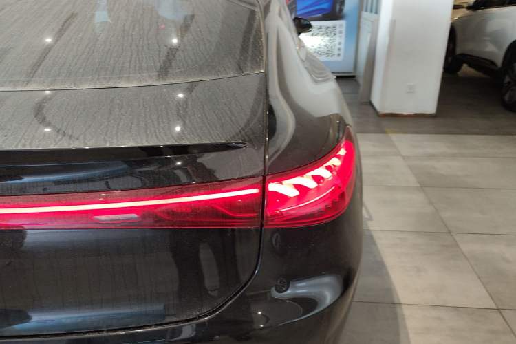 Used Mercedes-Benz EQS 2022 Updated Version 450+ Pioneer Edition Right Rear Taillight