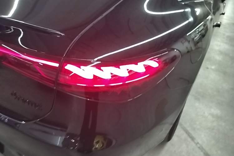 Used Mercedes-Benz EQS 2022 Updated Version 450+ Pioneer Edition Right Rear Taillight
