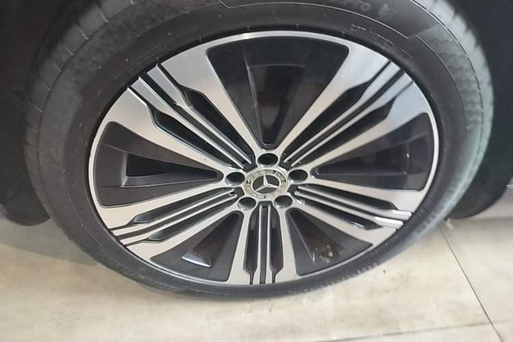 Used Mercedes-Benz EQS 2022 Updated Version 450+ Pioneer Edition Right Rear Wheel Hub