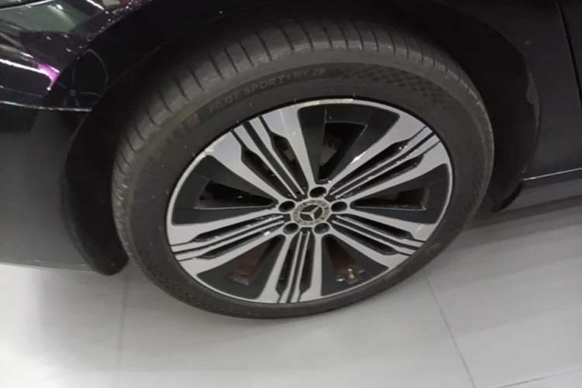 Used Mercedes-Benz EQS 2022 Updated Version 450+ Luxury Edition Right Rear Wheel Hub