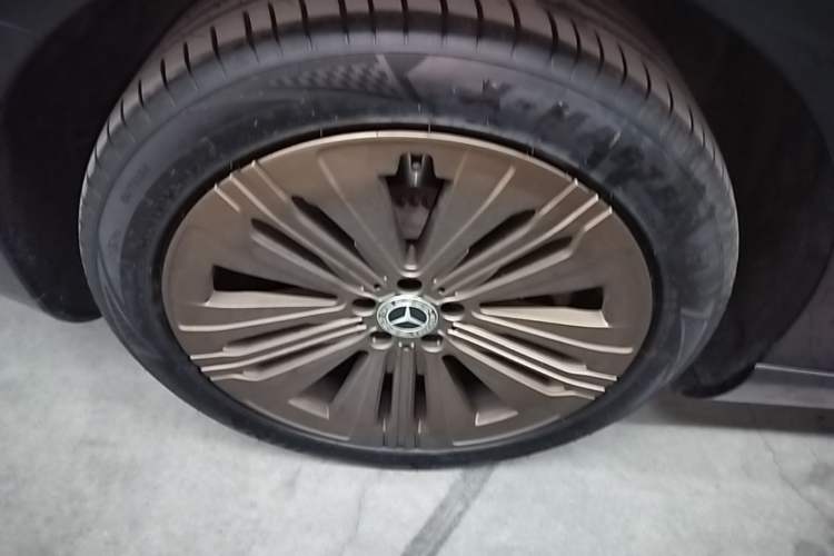 Used Mercedes-Benz EQS 2022 Updated Version 450+ Pioneer Edition Right Rear Wheel Hub