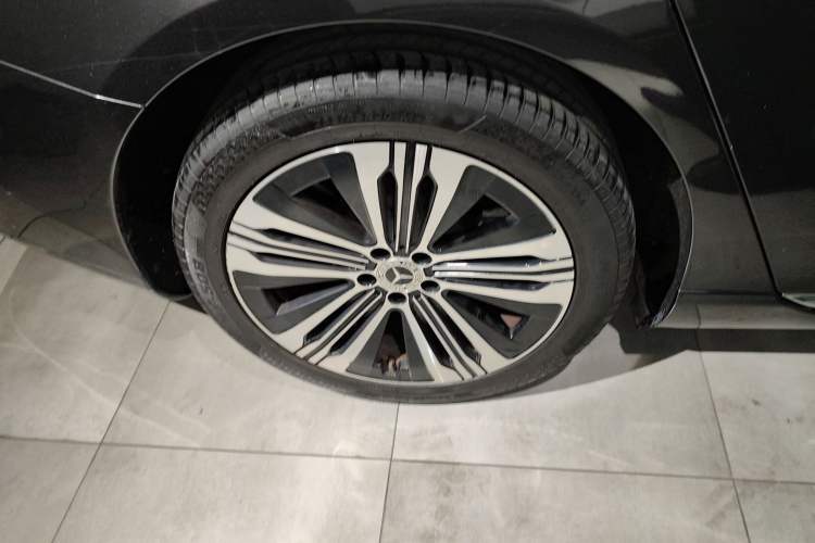 Used Mercedes-Benz EQS 2022 Updated Version 450+ Pioneer Edition Right Rear Wheel Hub