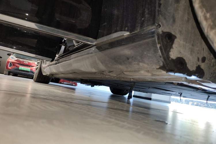 Used Mercedes-Benz EQS 2022 Updated Version 450+ Pioneer Edition Right Side Sill