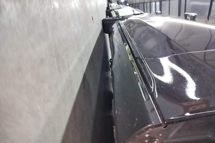 Used Mercedes-Benz EQS 2022 Updated Version 450+ Pioneer Edition Right Side Sill