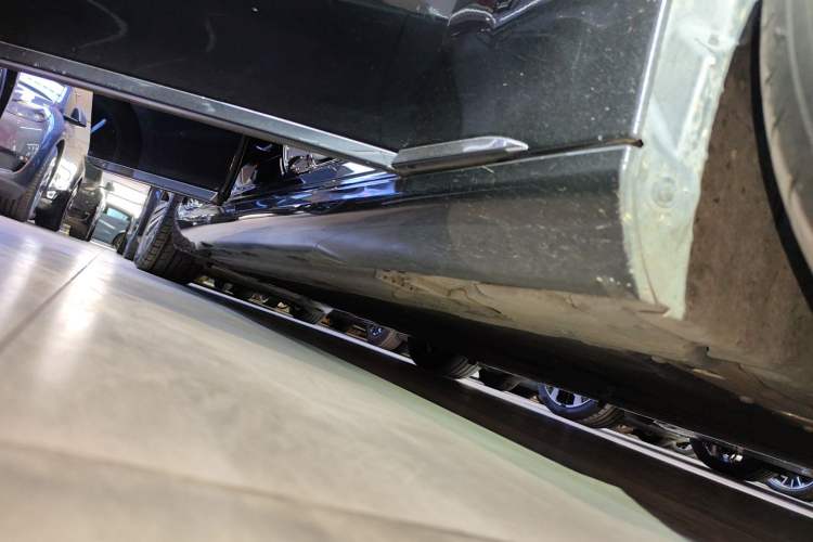Used Mercedes-Benz EQS 2022 Updated Version 450+ Pioneer Edition Right Side Sill