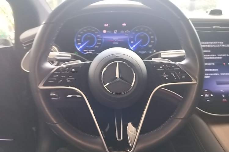 Used Mercedes-Benz EQS 2022 Updated Version 450+ Pioneer Edition Steering Wheel