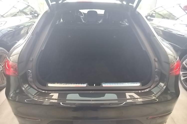 Used Mercedes-Benz EQS 2022 Updated Version 450+ Pioneer Edition Trunk
