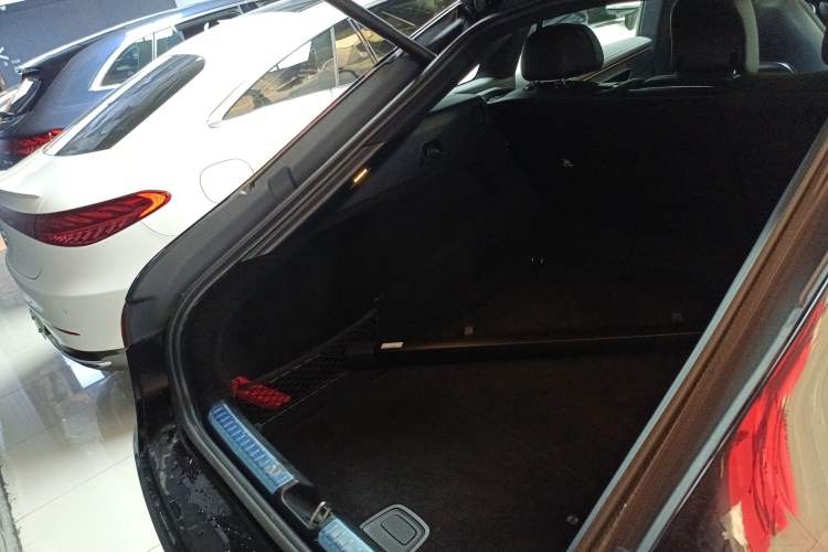 Used Mercedes-Benz EQS 2022 Updated Version 450+ Luxury Edition Trunk