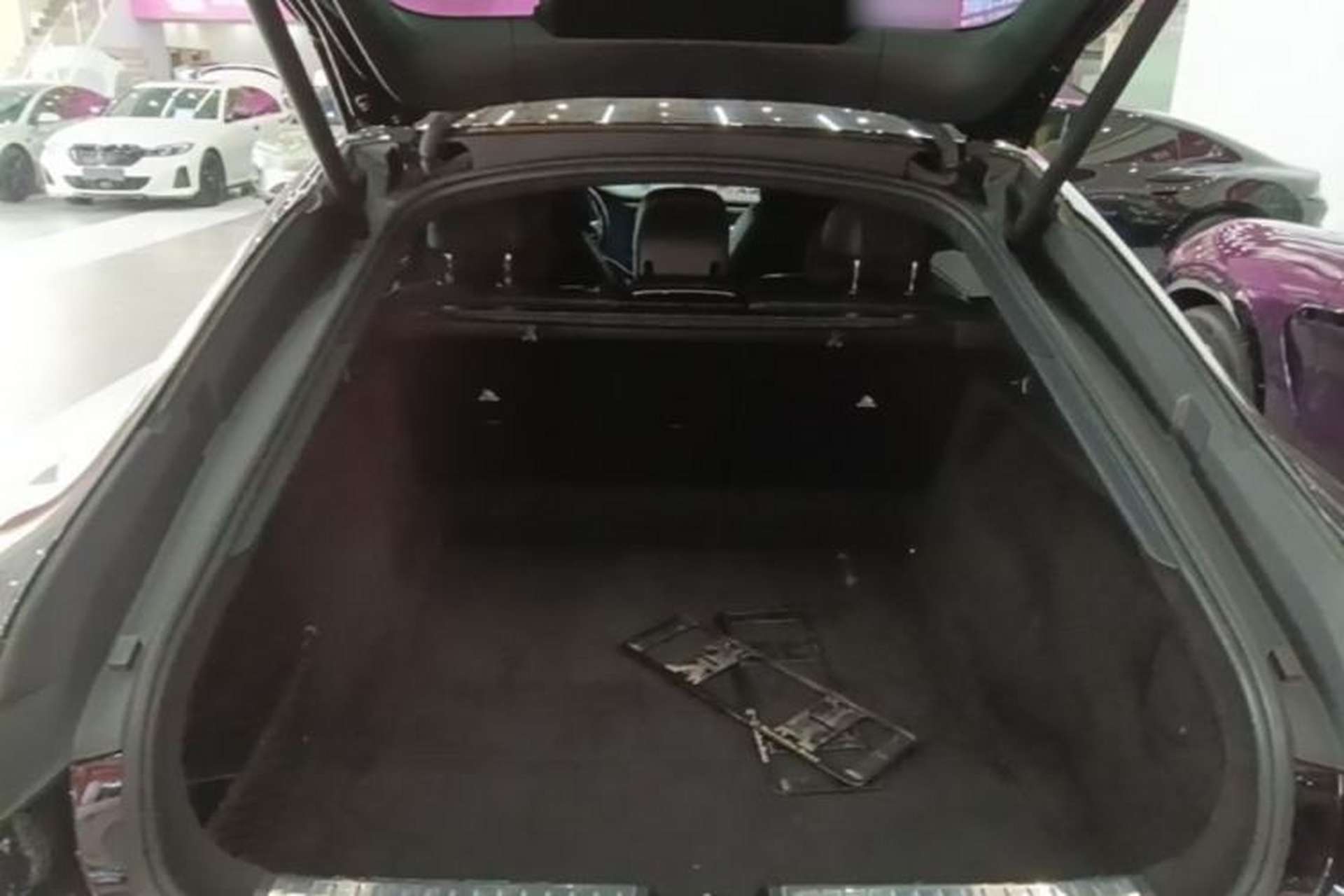 Used Mercedes-Benz EQS 2022 Updated Version 450+ Luxury Edition Trunk