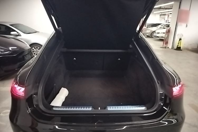 Used Mercedes-Benz EQS 2022 Updated Version 450+ Pioneer Edition Trunk
