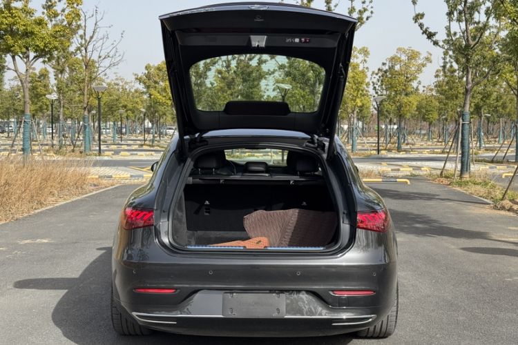 Used Mercedes-Benz EQS 2022 450+ Pioneer Edition Trunk