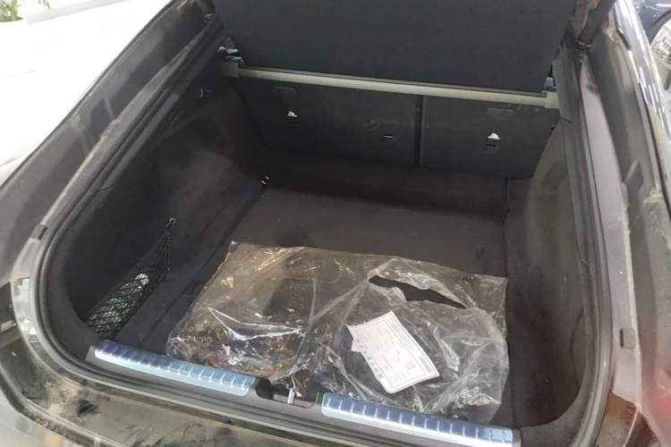 Used Mercedes-Benz EQS 2022 Updated Version 450+ Pioneer Edition Trunk