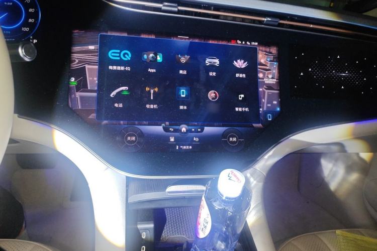 Used Mercedes-Benz EQS 2022 450+ Luxury Edition Audio And AC Panel