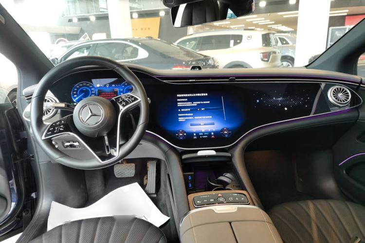Used Mercedes-Benz EQS 2022 Updated Version 450+ Pioneer Edition Center Console