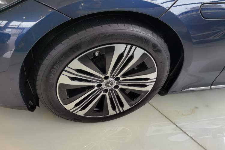 Used Mercedes-Benz EQS 2022 Updated Version 450+ Pioneer Edition Exterior 4