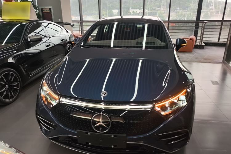 Used Mercedes-Benz EQS 2022 Updated 580 4MATIC Front