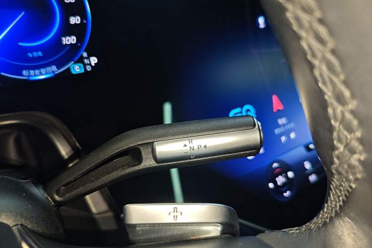 Used Mercedes-Benz EQS 2022 Updated Version 450+ Pioneer Edition Gear Lever