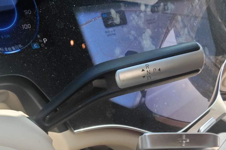 Used Mercedes-Benz EQS 2022 450+ Pioneer Edition Gear Lever