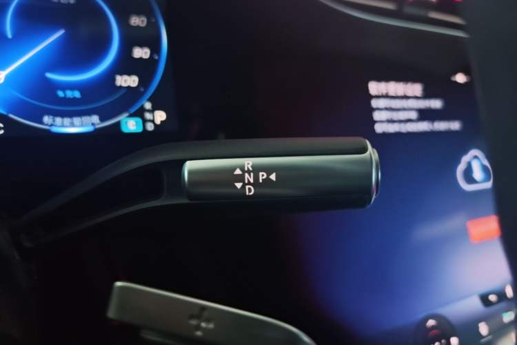 Used Mercedes-Benz EQS 2022 Updated Version 450+ Pioneer Edition Gear Lever