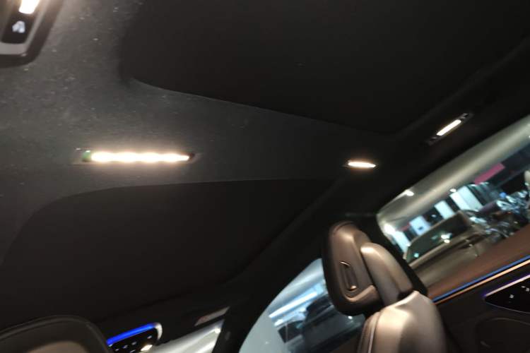 Used Mercedes-Benz EQS 2022 Updated Version 450+ Pioneer Edition Headliner