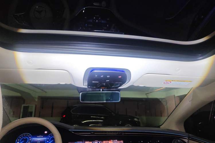 Used Mercedes-Benz EQS 2022 450+ Luxury Edition Headliner