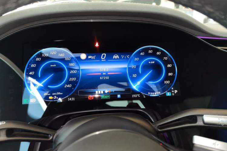 Used Mercedes-Benz EQS 2022 Updated Version 450+ Pioneer Edition Instrument Cluster