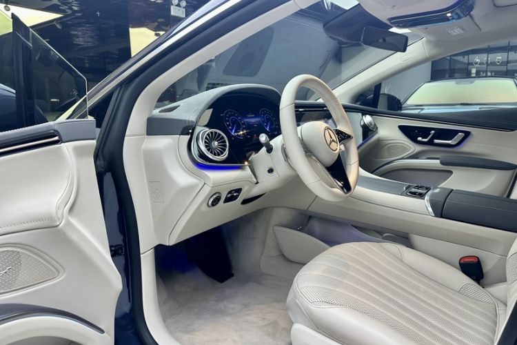 Used Mercedes-Benz EQS 2022 450+ Luxury Edition Interior 1