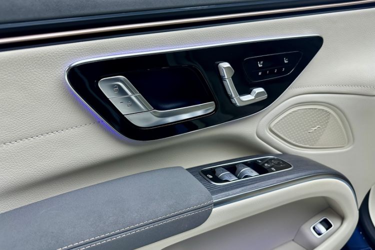 Used Mercedes-Benz EQS 2022 450+ Luxury Edition Interior 2