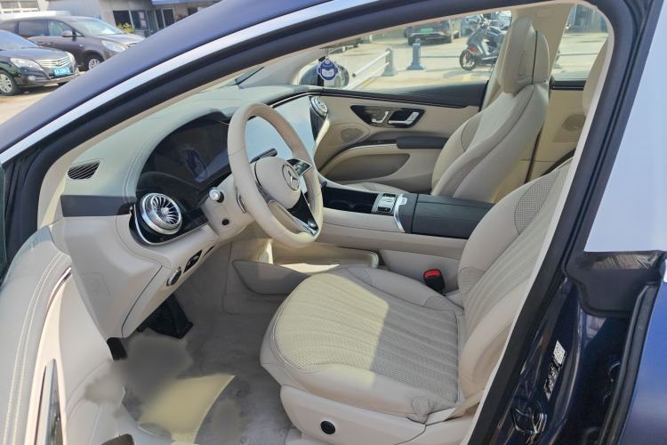 Used Mercedes-Benz EQS 2022 450+ Luxury Edition Interior 2