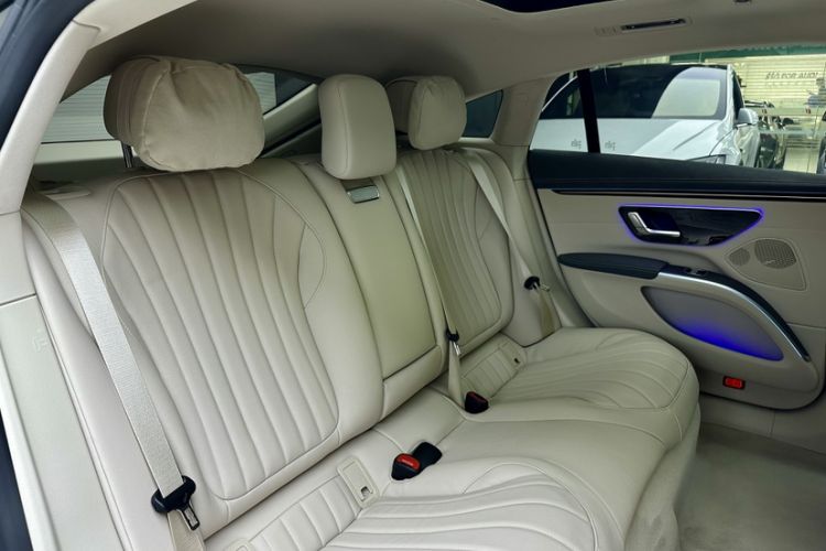 Used Mercedes-Benz EQS 2022 450+ Luxury Edition Interior 3
