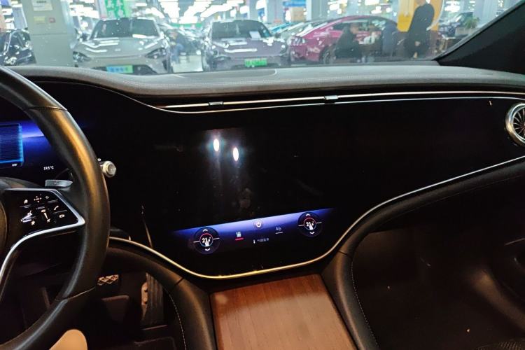 Used Mercedes-Benz EQS 2022 450+ Pioneer Edition Interior 3