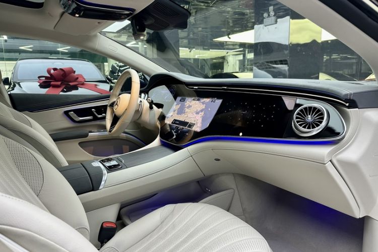 Used Mercedes-Benz EQS 2022 450+ Luxury Edition Interior 5