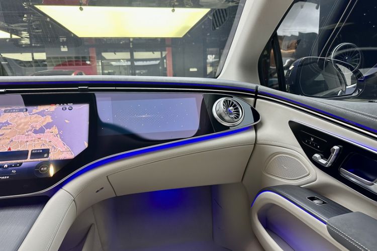 Used Mercedes-Benz EQS 2022 450+ Luxury Edition Interior 6